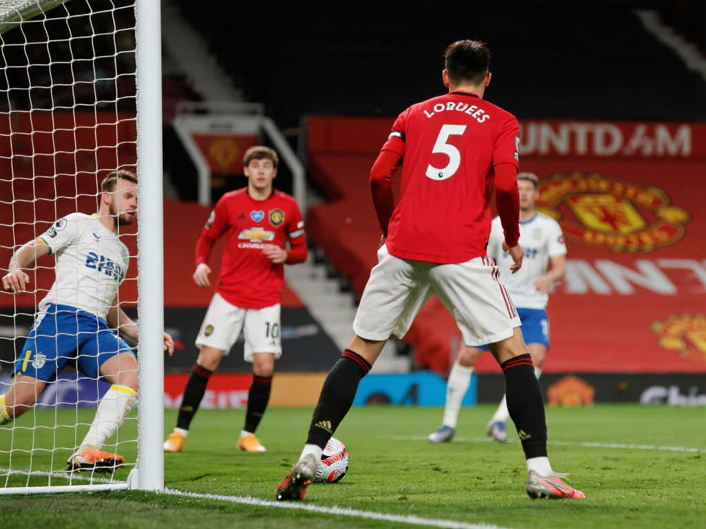 林良锋:曼联不敌森林在意料之中,但失利方式过于业余! 林良锋:曼联不敌森林在意料之中,但失利方式过于业余!