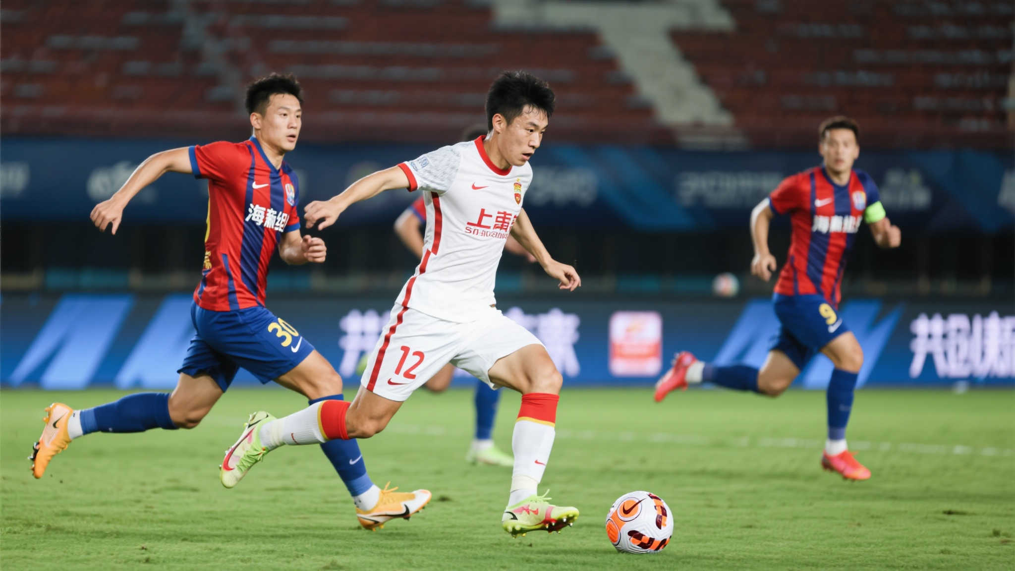 路易斯完美戴帽,吴曦三助攻申花力克海港挺进足协杯8强 路易斯完美戴帽,吴曦三助攻申花力克海港挺进足协杯8强